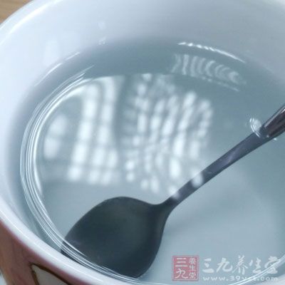 防衰：多饮水多排尿