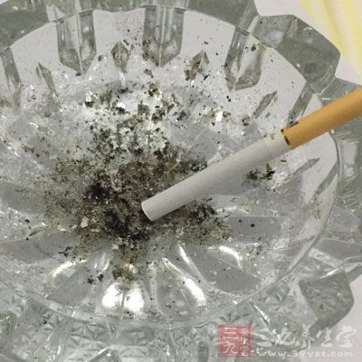 抽烟对肺造成伤害