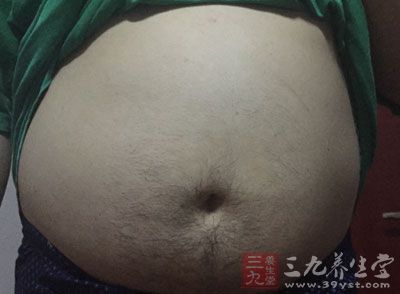 過于肥胖導(dǎo)致脂肪淤積也可以誘發(fā)男性乳腺癌的發(fā)生