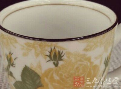 每天喝八杯水 每天喝八杯水