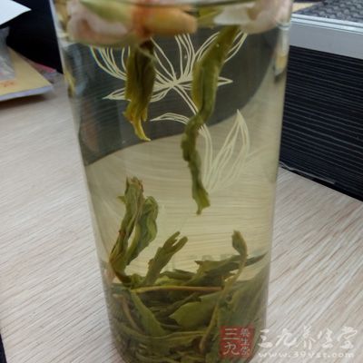 绿茶中含有大量抗氧化剂