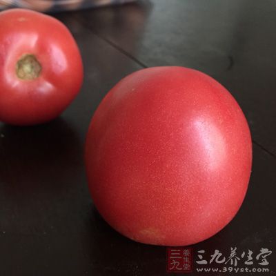 心脏虚亏时要吃红色或苦味食品