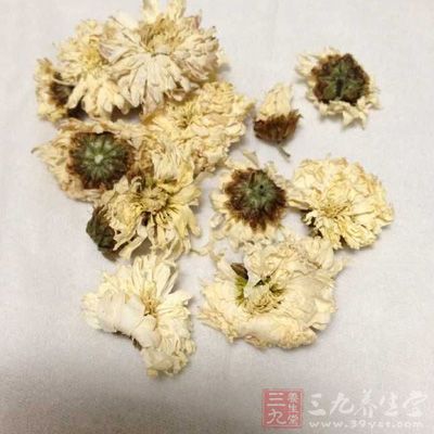 雪梨1个，菊花