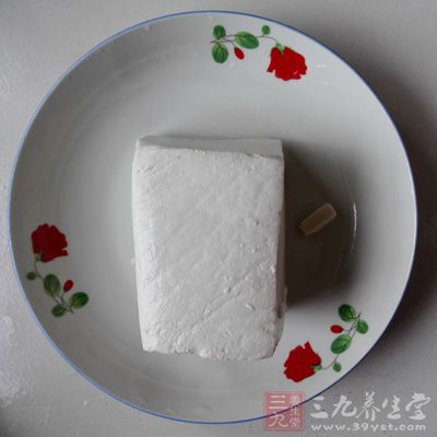 一块豆腐约300克