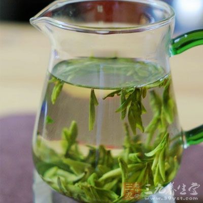 建议：每天喝1-3杯绿茶，每杯含2单位热量