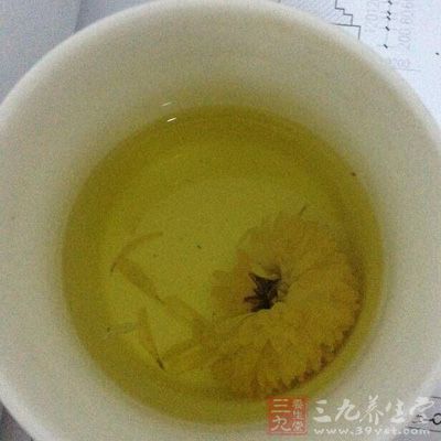 先以茶油涂患处,以去黄痂 先以茶油涂患处,以去黄痂