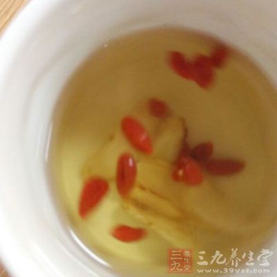 枸杞水是对眼睛和肝脏都非常有利的茶水