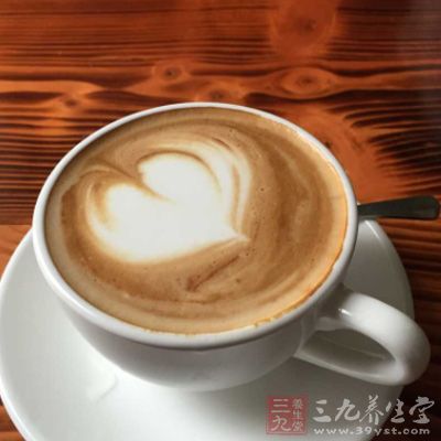 不少醫(yī)生認(rèn)為,孕婦每天喝1~2杯(每杯6~8盎司)咖啡