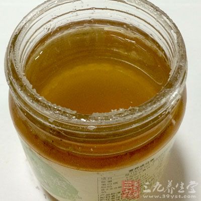 具有明显的能使性腺活跃的生物活性