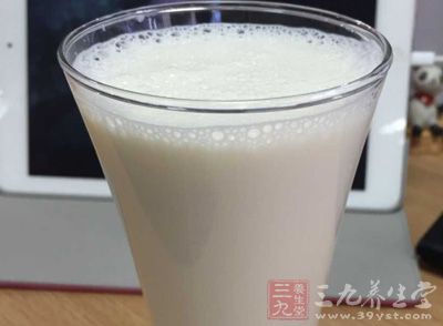 儿童适合喝什么牛奶