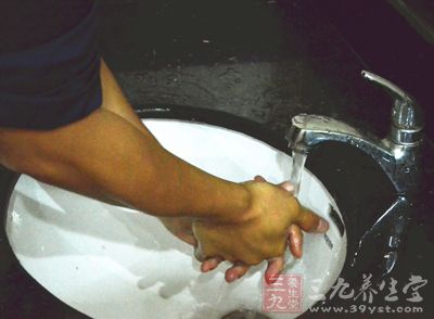 最简单最有效的措施就是勤洗手