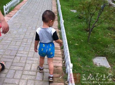 佝偻病性低钙惊厥 佝偻病性低钙惊厥