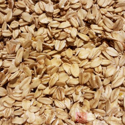 燕麦含有丰富的可溶性与不溶性膳食纤维