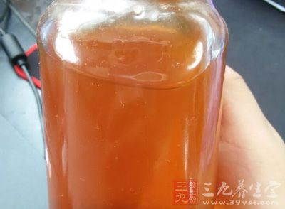 可以选择像蜂蜜这类天然食品