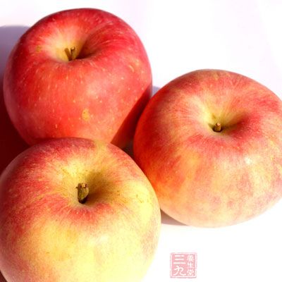 多吃苹果保持皮肤年轻