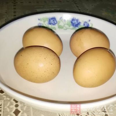 鸡蛋是人体性功效的营养载体，是性生存后复原朝气优异的“还原剂”。