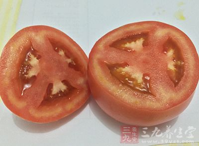 西红柿---每天熟吃西红柿有效的预防男性前列腺疾病，同时可预防衰老。