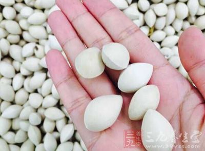 蜂房6克,地龙10克,桔梗6克,苏子12克,白果10克 蜂房6克,地龙10克,桔梗6克,苏子12克,白果10克