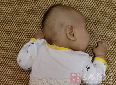 婴儿在1周岁前是不适宜学走路的