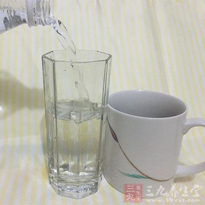 必须养成定时饮水的习惯 必须养成定时饮水的习惯