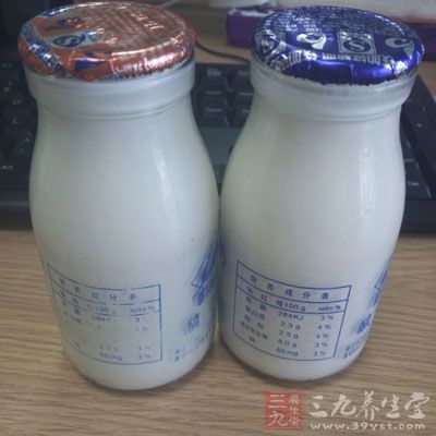 喝酒后胃难受喝点牛奶，保护一下胃黏膜