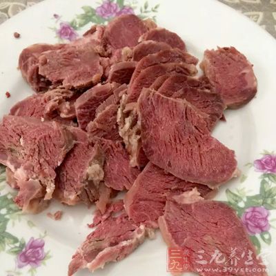 瘦牛肉、猪肉、羊肉、鸡、鸭、鱼及海鲜