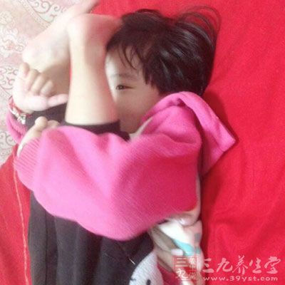 面部“虫斑” 面部“虫斑”