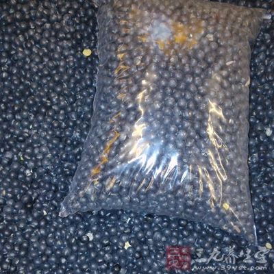 黑豆是各种豆类中蛋白质含量高的