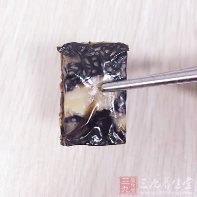 膏方进补针对不同体质的人群，选料不同，功效不同