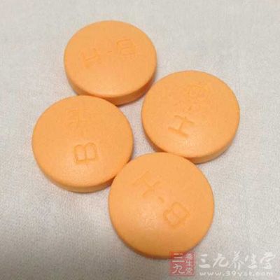 维生素B族、维生素C能促进能量代谢，提供充沛精力