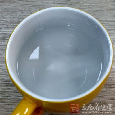 前一日晚12点后就应禁食水