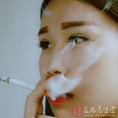 戒烟后体重往往会明显增加，一般增加5-8磅。