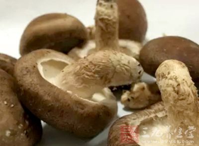 中年男性多吃香菇可有效保护肝脏