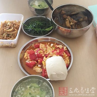 不锈钢餐具保养方法