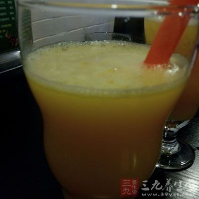 用飲料代替開水