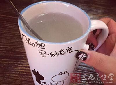 为什么要喝凉开水呢-要刺激胃肠道蠕动