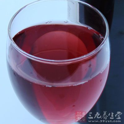 長壽男性——每日小酌半杯紅酒