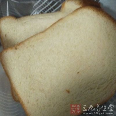 而且全麥面包是復(fù)合性碳水化合物