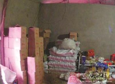 小伙 网购  名酒  遭岳父骂  报警牵出特大假酒案 