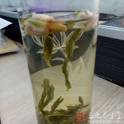 上火找绿茶帮忙