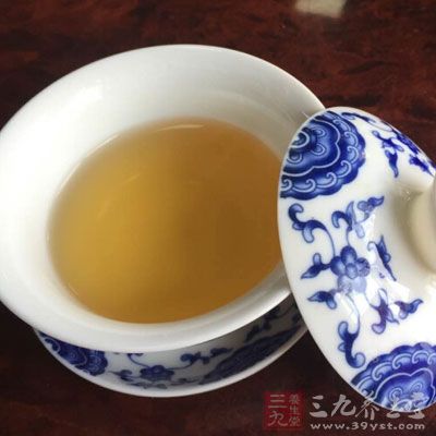 每天喝1-3杯绿茶，每杯含2单位热量