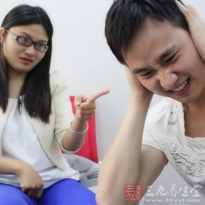 如果长期的疲劳导致夫妻生活经常失败,一定要赶紧从生活中进行调节 如果长期的疲劳导致夫妻生活经常失败,一定要赶紧从生活中进行调节