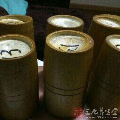 两种目前很流行的冬病夏治方法，三伏贴和三伏天拔火罐