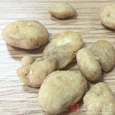 蚕豆有快胃、祛湿、利脏腑，“补中益气