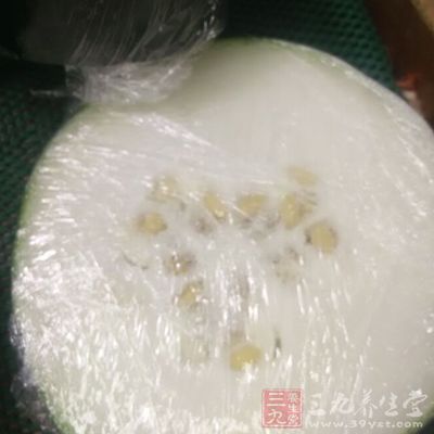 脾胃虚寒者不宜食用。冬瓜性寒伤阳损胃