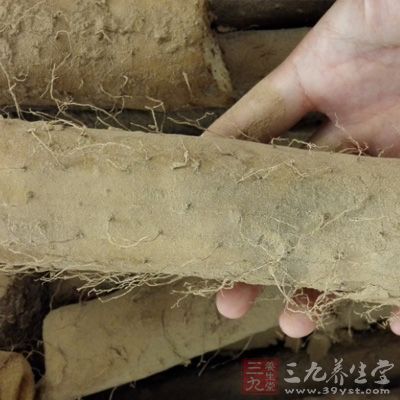 山药1根，熟的咸蛋2个