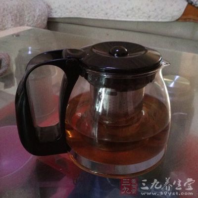 燥热体质的人，应喝凉性茶