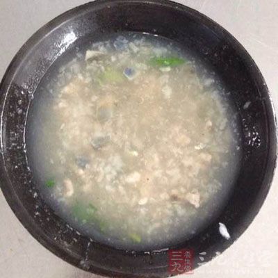 绵香好味的皮蛋咸瘦肉粥