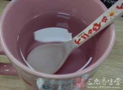 如果长时间不喝水，尿量就会减少