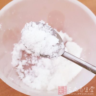 精盐、味精各适量